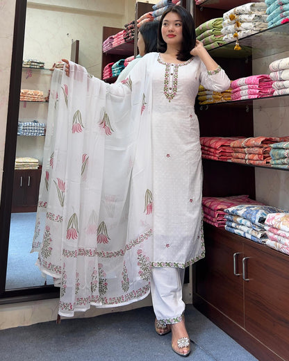 New Exclusive Check this our beautiful dresses collection (NFRD589)