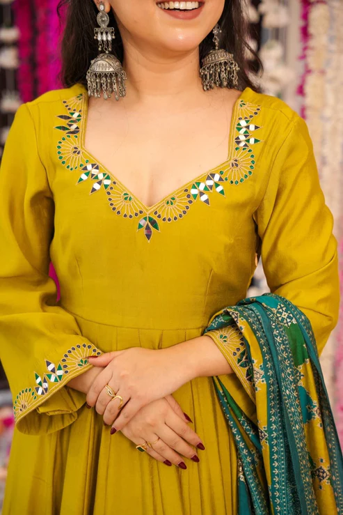 Simple yet elegant This is how we describe our latest launched dresse (NFRD618)