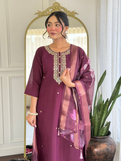 Simple yet elegant This is how we describe our latest launched dresse (NFRD631)