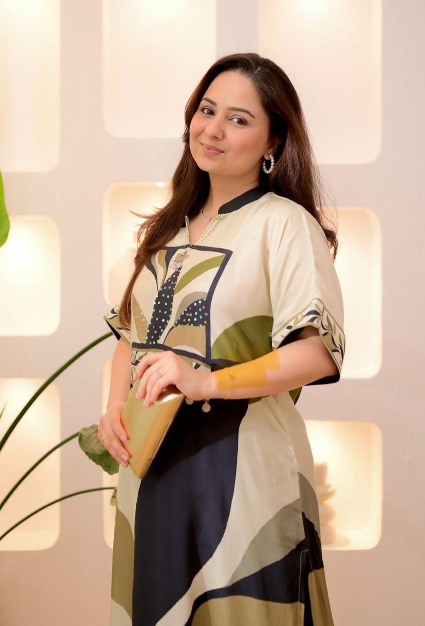 Simple yet elegant This is how we describe our latest launched dresse (NFRD643) (01)