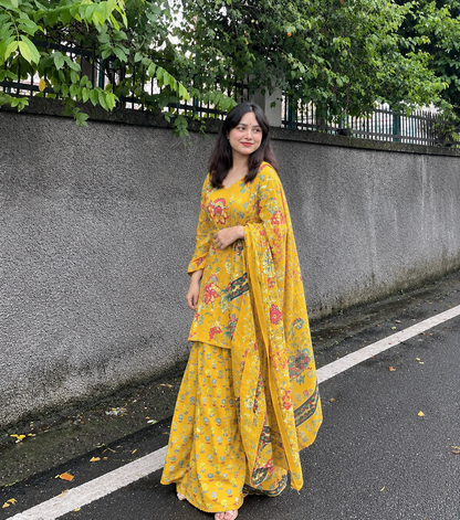 Women’s Floral Printed Cotton Kurta Pant Set with Dupatta (RD82)