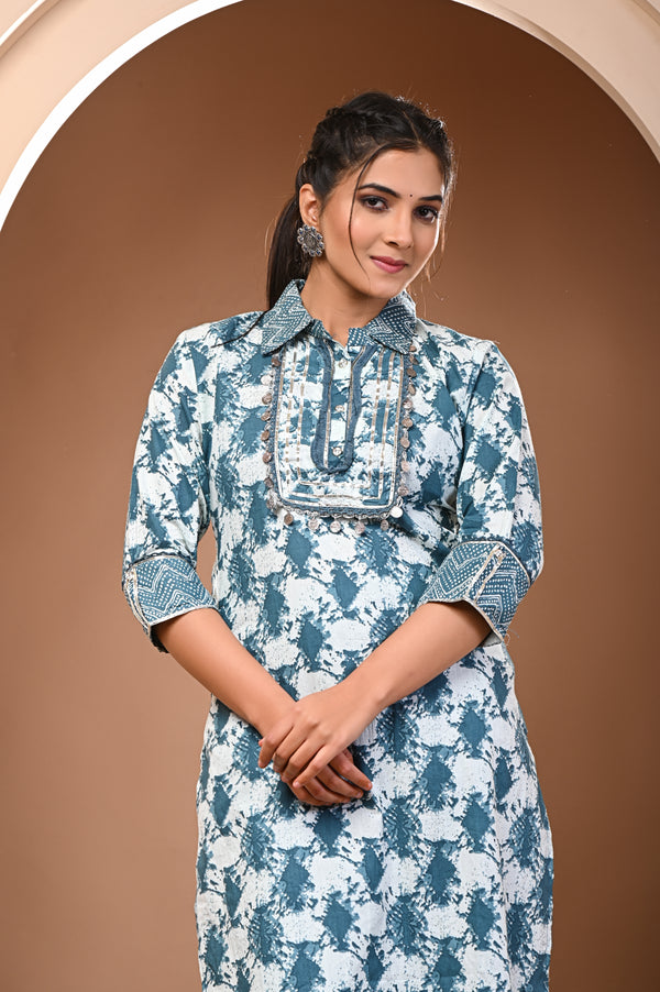 Kurta and pant set in Collar style can be also used as Co-Ord sets with Full Heavy Chavvani lace work.