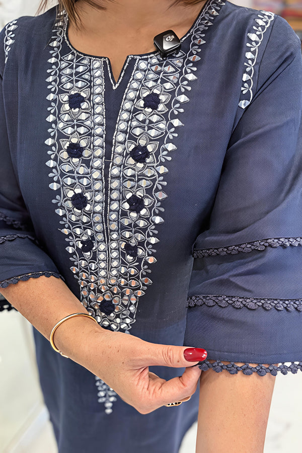 ✨ Mirror Embroidered Kurta Pant Set ✨ (RD78)