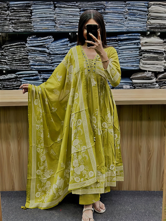Elegant Floral Printed Kurta with Dupatta for Women(SWSK40)