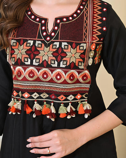 Artisanal Gotapatti Work Suit Set(SWSK45)