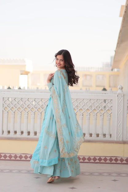 PREMIUM DESIGNER GOWN WITH DUPATTA(WD43) (01)