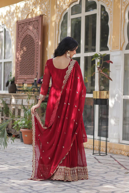WEDDING SPECIAL BLOOMING EMBROIDERED GOWN WITH DUPATTA(WD125) (01)