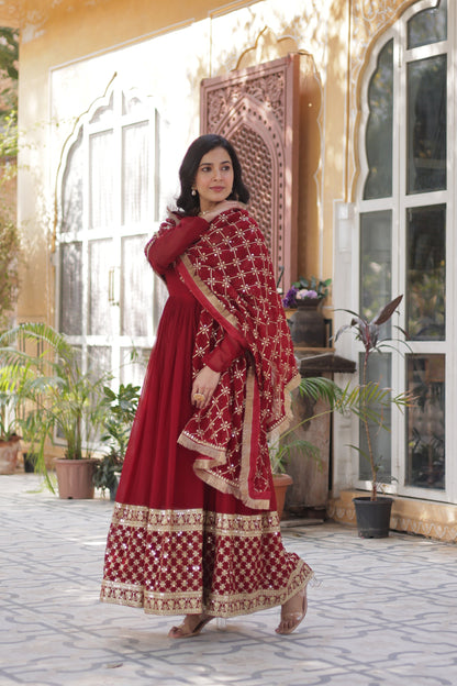 BLOOMING GEROGETTE SEQUANCE EMBROIDERY GOWN WITH DUPATTA (WDN41)