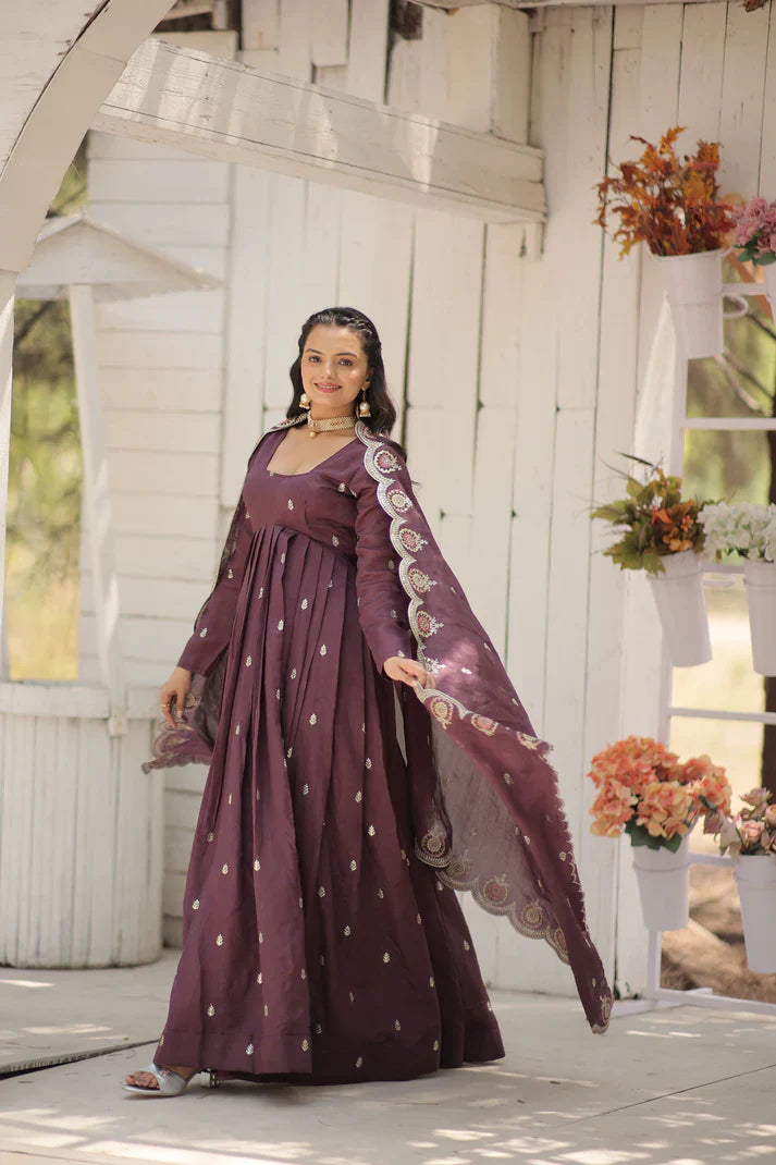 WOMENSAVTAR FESTIVAL SPECIAL VICHITRA SHIMMER GOWN WITH DUPATTA