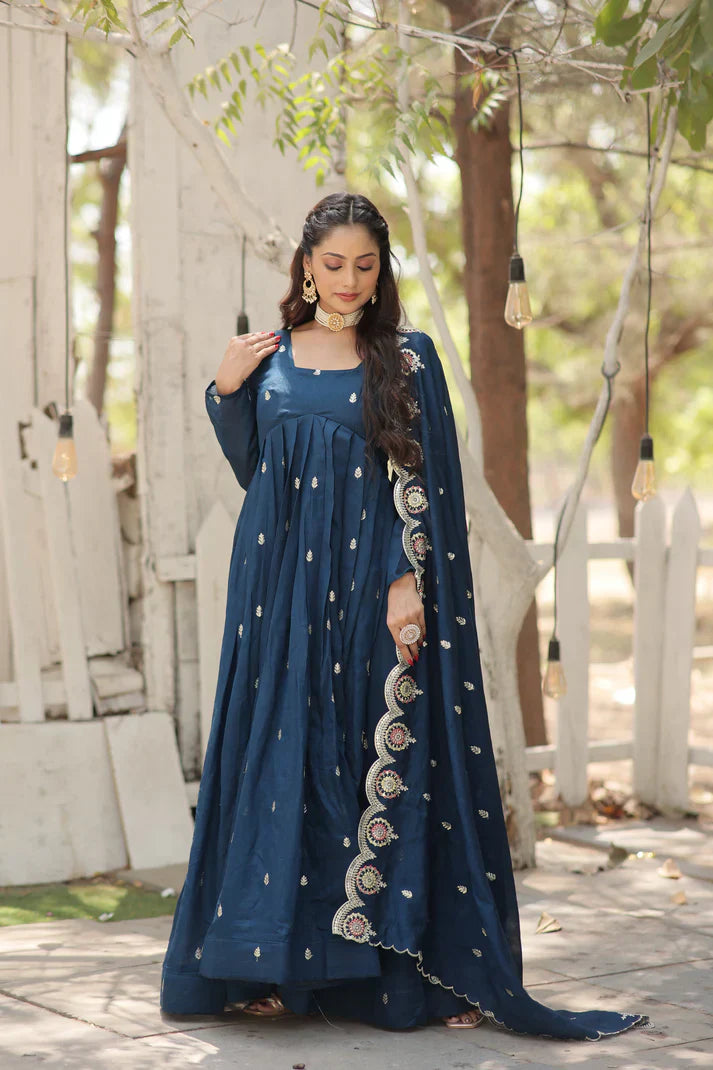 WOMENSAVTAR FESTIVAL SPECIAL VICHITRA SHIMMER GOWN WITH DUPATTA