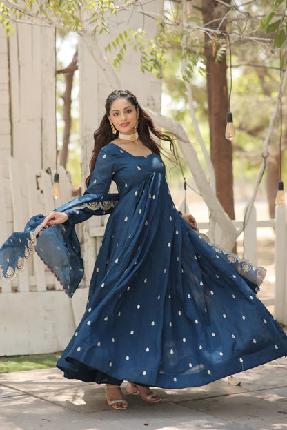 WOMENSAVTAR FESTIVAL SPECIAL VICHITRA SHIMMER GOWN WITH DUPATTA