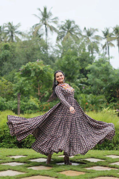 NAVRATRI SPECIAL COTTON GAMTHI PATCH WORK GOWN (WD49)