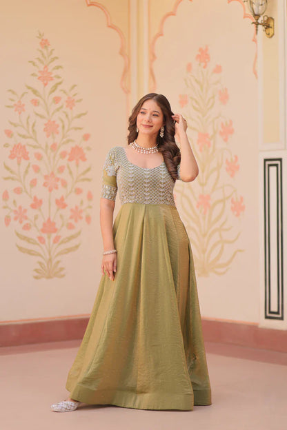FENDY BEADS EMBROIDERED GOWN(WD63)
