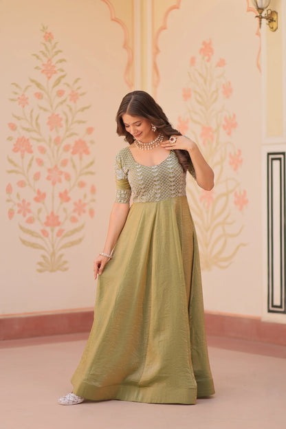 FENDY BEADS EMBROIDERED GOWN(WD63)