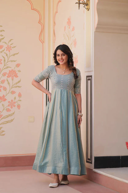 FENDY BEADS EMBROIDERED GOWN(WD63) (01)