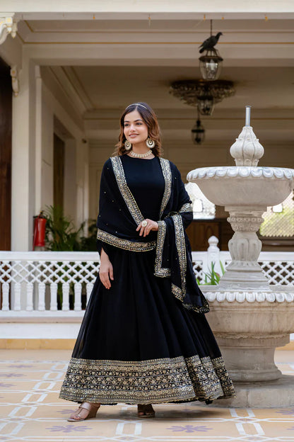 BLACK BLOOMING EMBROIDERED GOWN WITH DUPATTA(WD02))