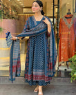 Featuring beautiful Heavy Suit Set which is beautifully decorated with handwork weaving and prints. It i paired with matching pants and dupatta. ((SWSK06))