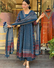 Featuring beautiful Heavy Suit Set which is beautifully decorated with handwork weaving and prints. It i paired with matching pants and dupatta. ((SWSK06))