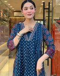 Featuring beautiful Heavy Suit Set which is beautifully decorated with handwork weaving and prints. It i paired with matching pants and dupatta. ((SWSK06))