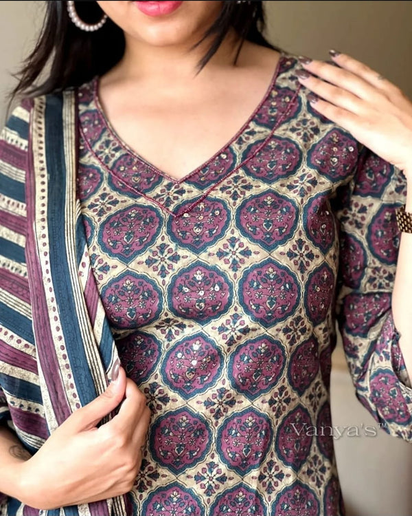 This Afghani style cotton bottom is perfect for pear shape ladies Material: cotton pure bagru print