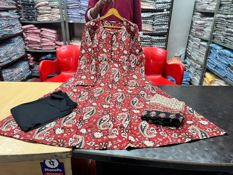 We are launching Fastival special cotton kurti with matching pants and dupatta.  ♥️♥️♥️♥️♥️