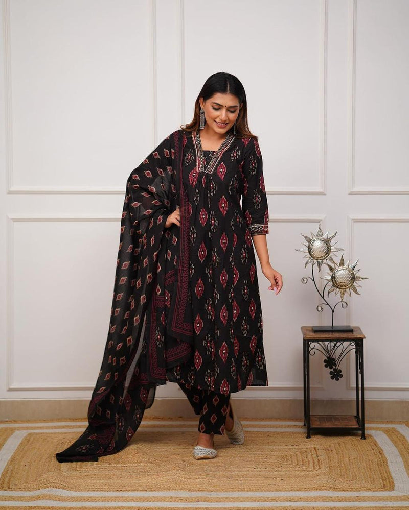 💃🏼Introducing the latest addition to our fashion collection the strength kurta Style made from high-quality cotton, embellished with exquisite mirror & sequence work on neck line and paired with matching pant.