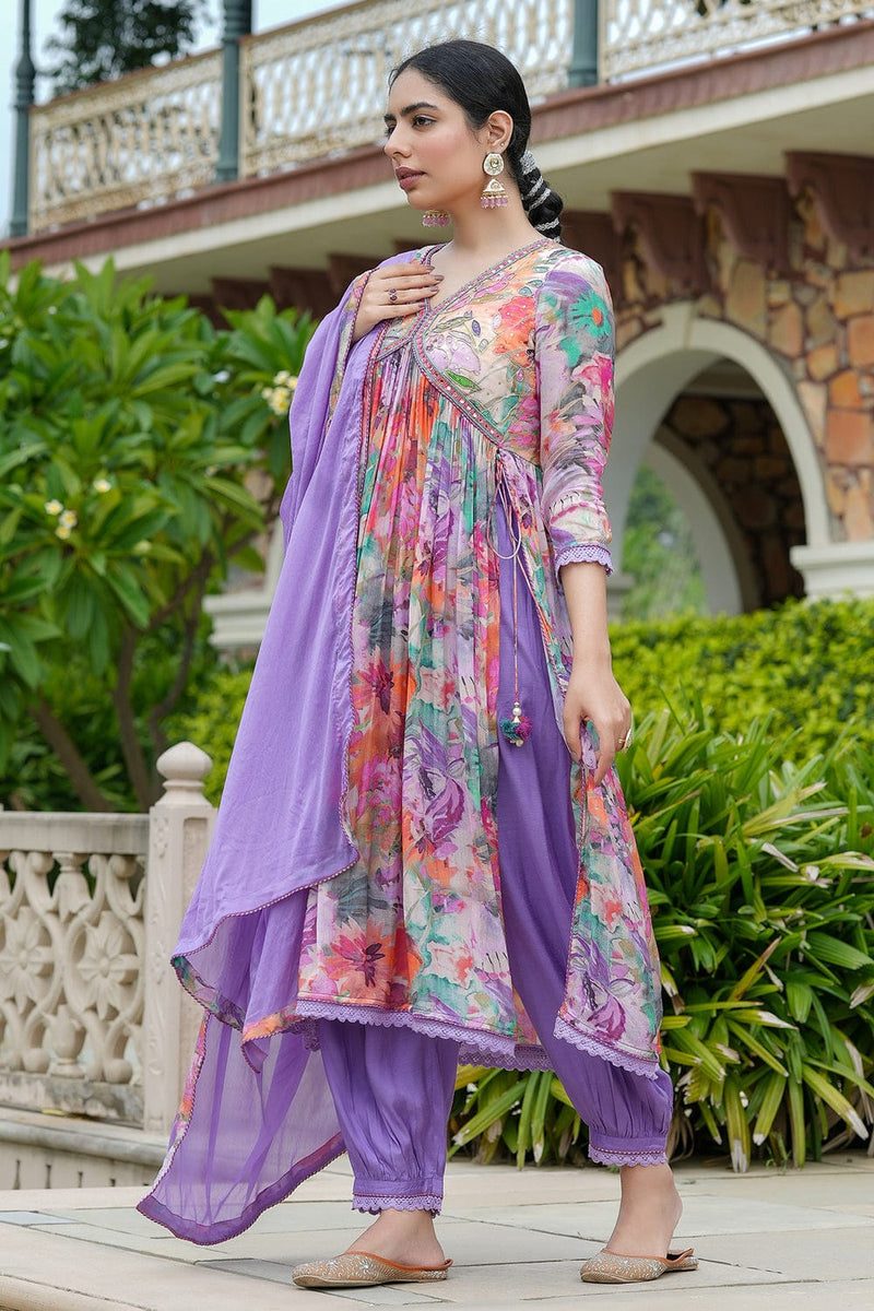 Aaliya Kurti +pant + Dupatta Mark a change in your wardrobe by wearing our exclusive range of suit sets...