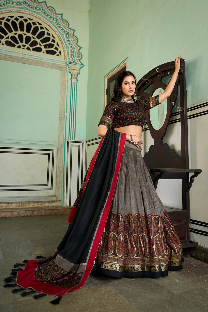 TILTON PREMIUM DESIGNER LEHENGA WITH DUPATTA