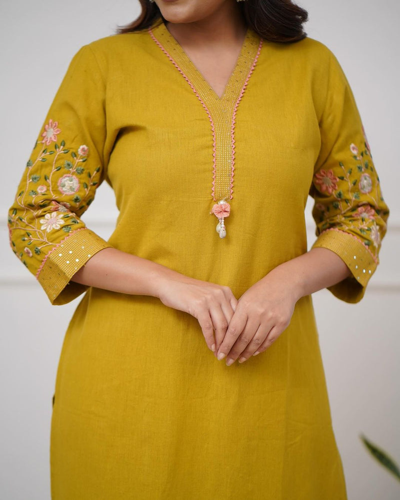 Upgrade your office wear wardrobe with this classy ( White Blue. Yellow colour ,) kurti pant &nbsp;with embroidery &nbsp;detailing for all day comfort and trendy look🌸🌸