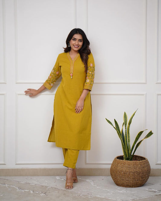 Upgrade your office wear wardrobe with this classy ( White Blue. Yellow colour ,) kurti pant &nbsp;with embroidery &nbsp;detailing for all day comfort and trendy look🌸🌸