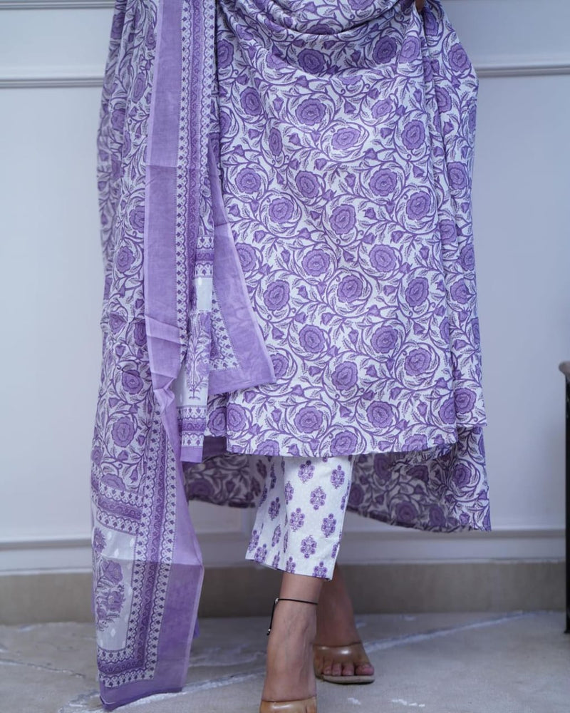 Get summer Ready in out New Speggitti Sleeves Duppata Sets available in this beautiful trendy