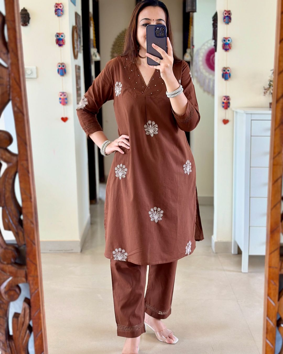 Upgrade your office wear wardrobe with this classy kurti embroidery detailing  moti lace work on neckline with lace work pant for all day comfort and trendy look🌸🌸