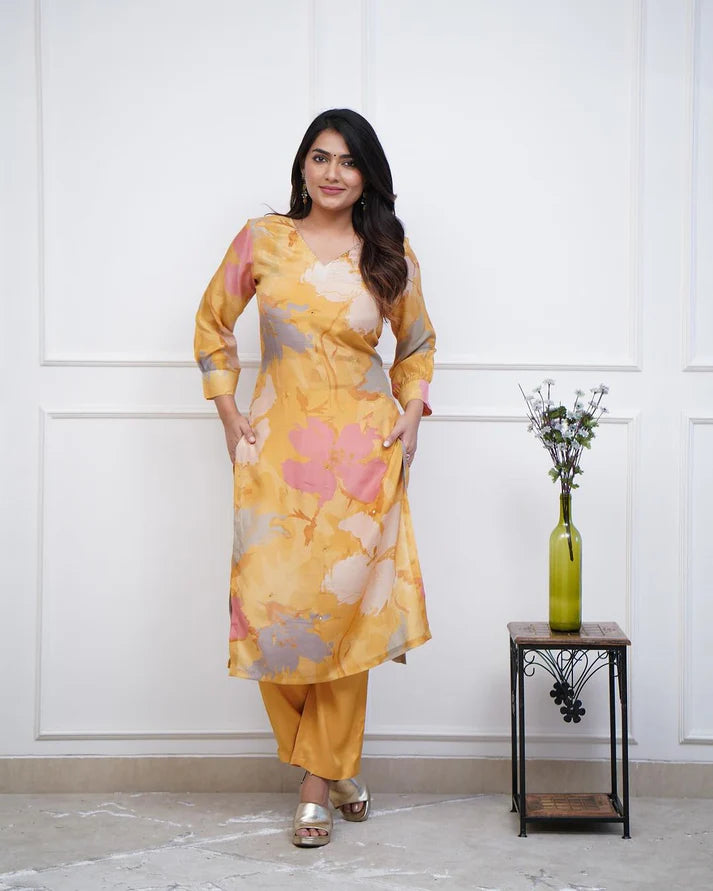💃Enjoy New Floral Kurta Pant set with amazing lace Work ❤️(RD03)