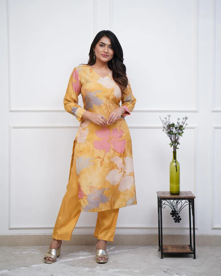 💃Enjoy New Floral Kurta Pant set with amazing lace Work ❤️(RD03)