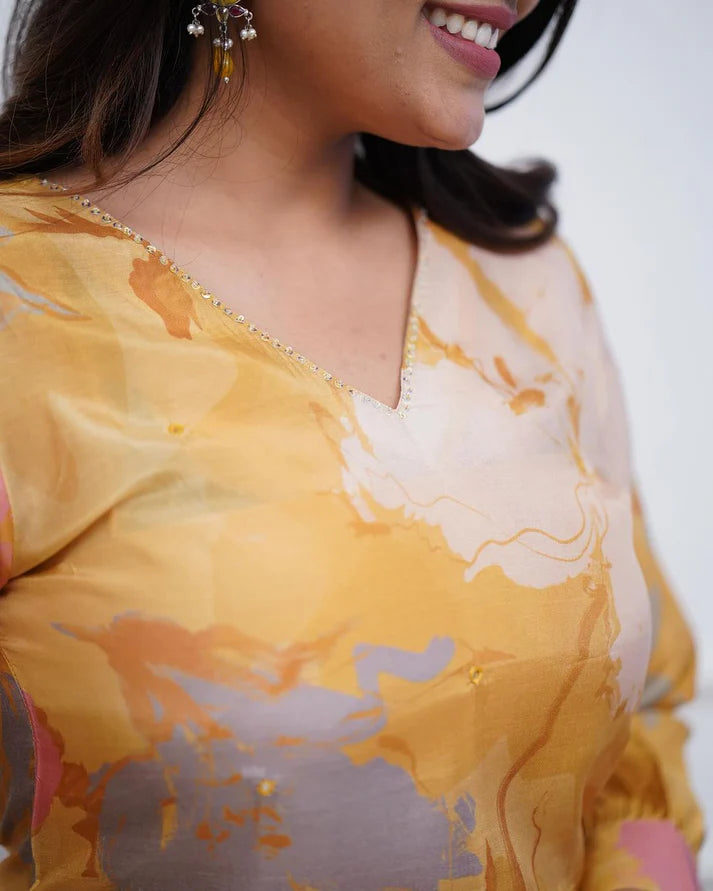💃Enjoy New Floral Kurta Pant set with amazing lace Work ❤️(RD03)