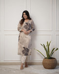 💃Enjoy New Floral Kurta Pant set with amazing lace Work ❤️(RD03)