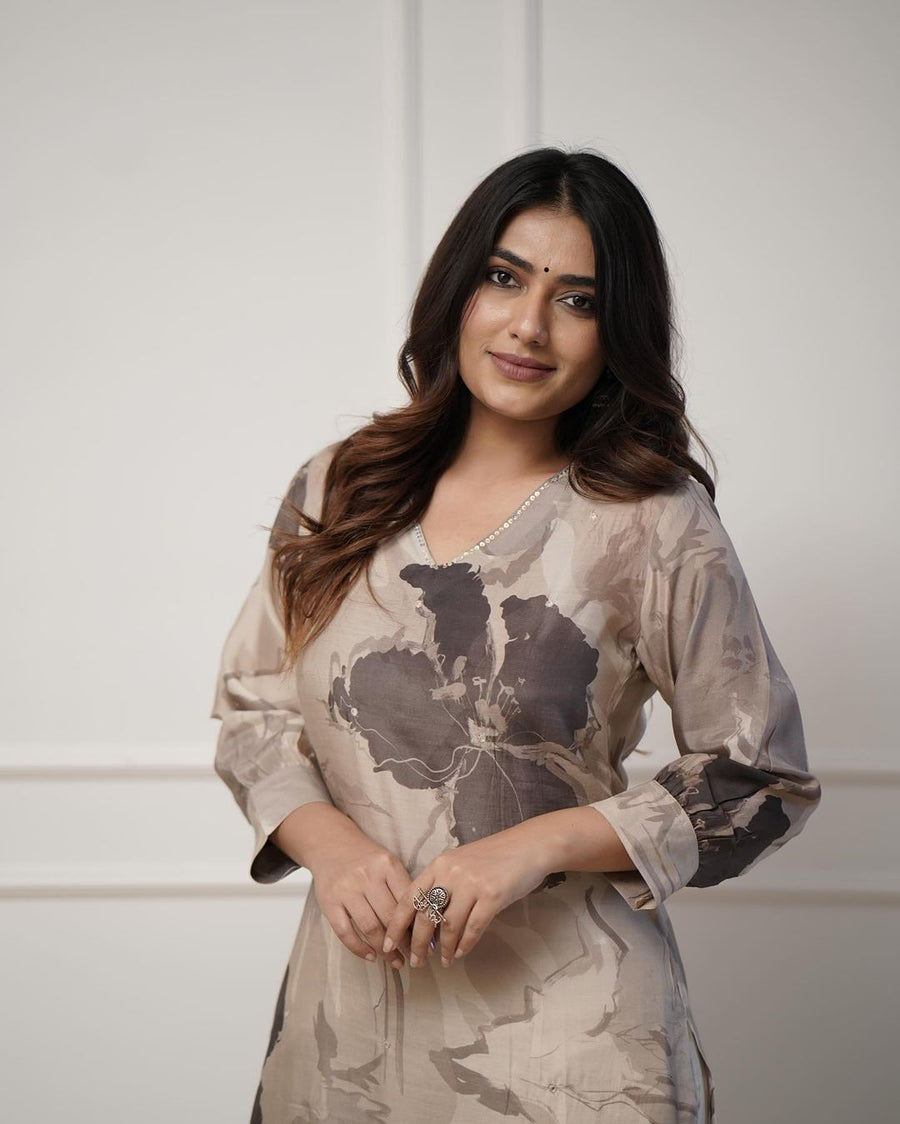 💃Enjoy New Floral Kurta Pant set with amazing lace Work ❤️(RD03)