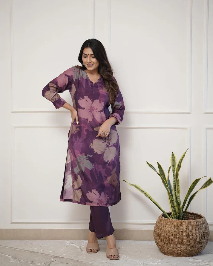 💃Enjoy New Floral Kurta Pant set with amazing lace Work ❤️(RD03)