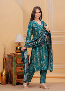 We are here to spread some magic to your ethnic heavy Muslin Kurti with pant and floral print dupatta set