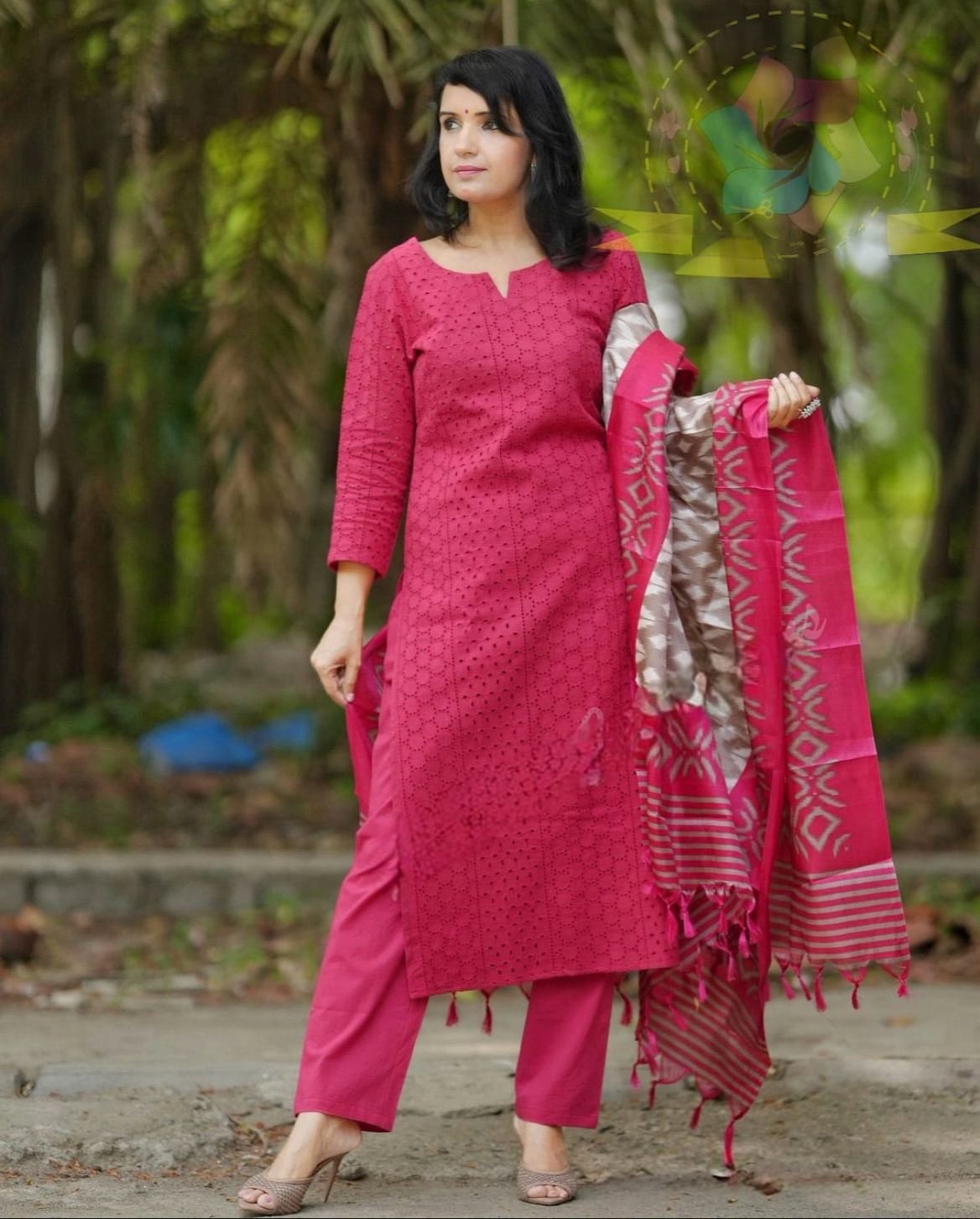 LOOK GRACEFUL IN OUR SCHIFFLI EMBROIDERY KURTI IN CLASSIC COLOUR WITH HANDLOOM KHADI SILK DUPATTA IS MUST HAVE IN UR WARDROBE