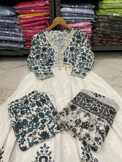 Enjoy your Festive with our amazing Alia style suit set 🥰