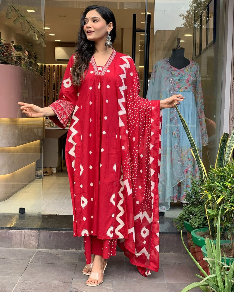 Look straight out of a dreamy movie set as you turn around and walk in this elegant flaired suit ! The perfect of traditional wear New anarkali kurta set. Women's printed cotton kurta  plazo pant or dupatta set