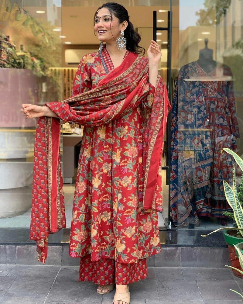 This A-line pant set is perfect for the summer season with its vibrant floral print and confident pocket one side. Plus, the included matching dupatta completes the look and adds an extra touch of style