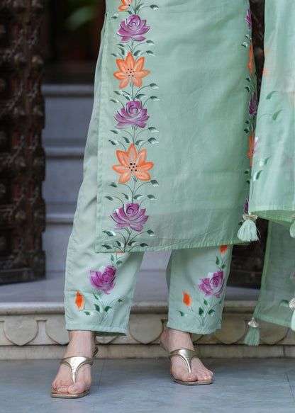New designer embroidery 🧵 kurti duppta Paired With Cotton Pant And Chanderi duppata set