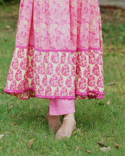 COTTON 60/60 Anarkali kurta with heavy embroidery work neckline all over , COTTON pant and matching malmal dupatta