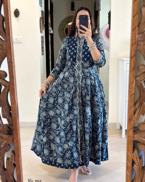 ♥️♥️“ NEW FULL COTTON PRINT HAND WORK ANARKALI KURTI PANT MALMAL DUPATTA ARRIVAL 😍💖