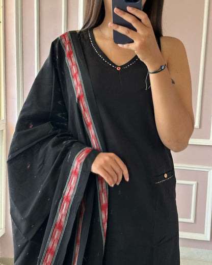 Get summer ready in our new sleevless set with ikkat print silk dupatta with attached mega sleeve available in beautiful black colour
