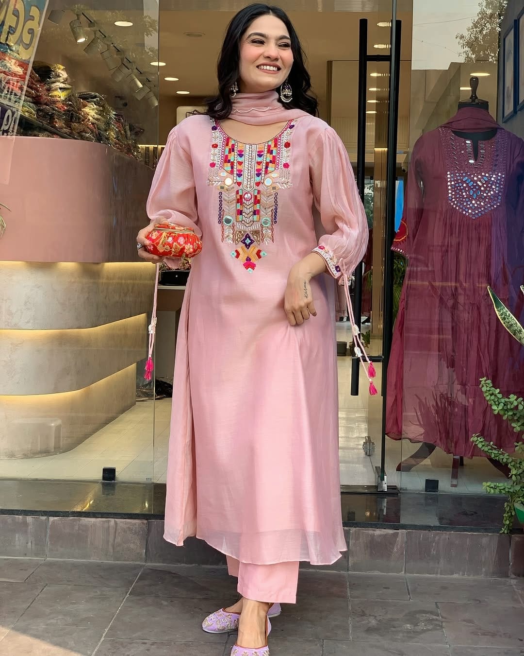 Best heavy Bangalore dup Chanderi fabric kurti with pant and latkan Dupatta