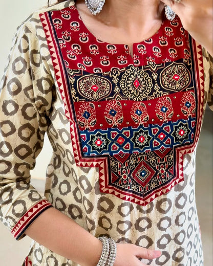 Featuring Fully Elegant Premium Muslin Suit Set Which is Beautifully Decorated With Hand Khatli Work And Original Mirror Work With Butti Pattern(SWRED08)