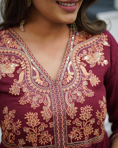 Look out of a dreamy movie set as you turn around and walk in this elegant flaired suit ! The perfect of traditional wear style...